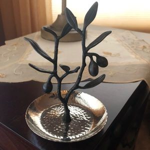 Michael Aram olive branch ring catch
